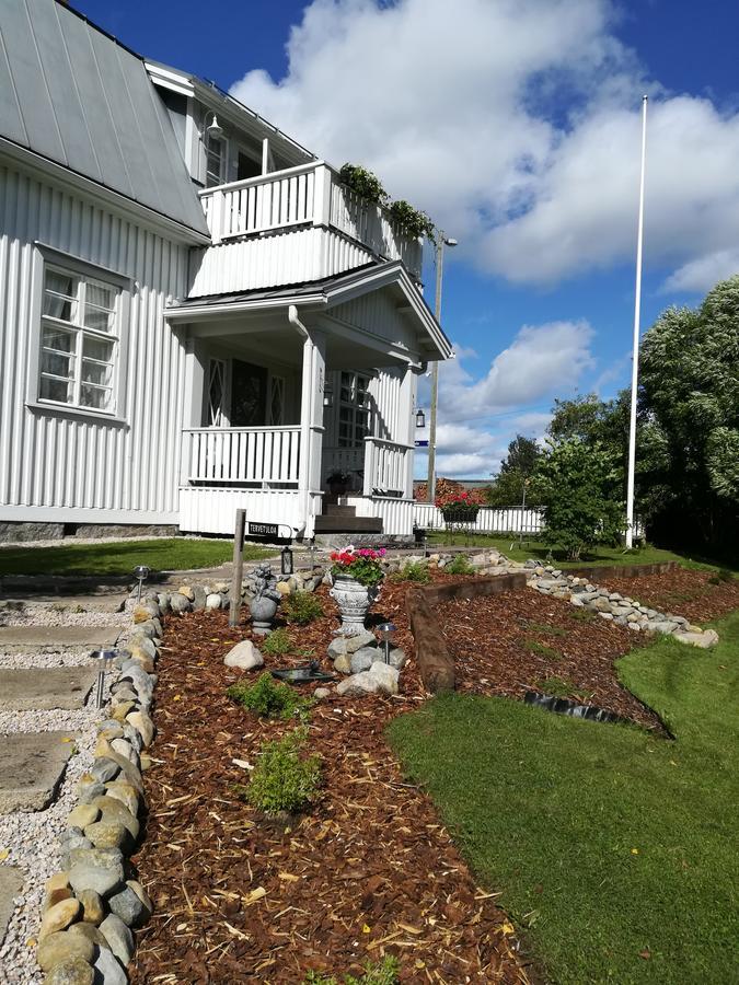 Hotelli Huiskankorpi Boutique Hotel Nivala Экстерьер фото