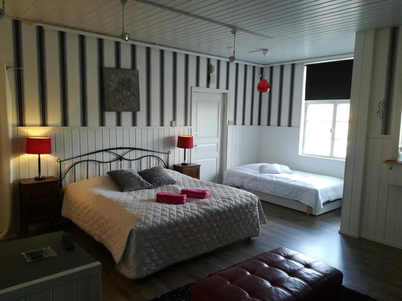 Hotelli Huiskankorpi Boutique Hotel Nivala Экстерьер фото